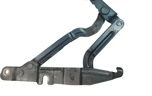 Audi A6 S6 C5 4B Tailgate/trunk/boot hinge 4B5827302