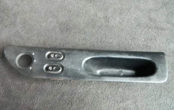 Renault Laguna I Electric window control switch 7701672454