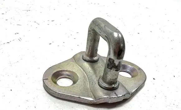 Suzuki Vitara (LY) Front door lock loop/hook striker 6J26