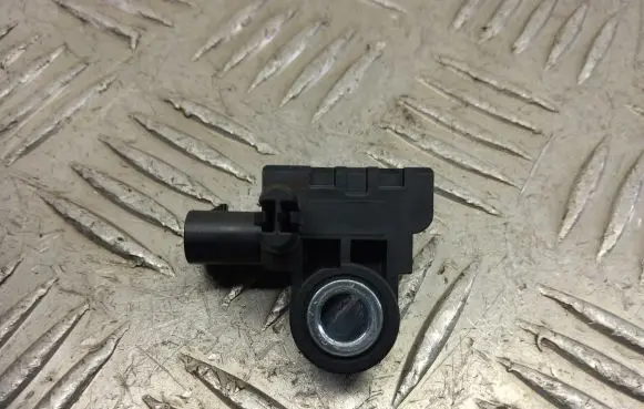 Opel Mokka X Airbag deployment crash/impact sensor 9831467780