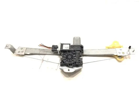 Renault Captur Front door window regulator with motor 807019225R