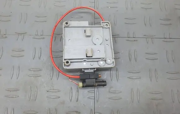 BMW X5 F15 Battery relay fuse 9338545