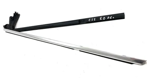 Mercedes-Benz CLS C219 Rear door glass trim molding A2197350465 S5252822