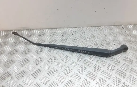 Toyota Corolla Verso E121 Front wiper blade arm