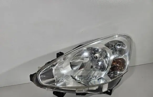 Peugeot Partner Headlight/headlamp 90013220