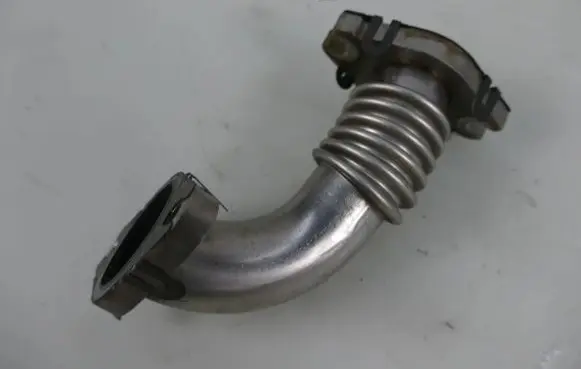 Ford Kuga II EGR valve line/pipe/hose 84715F01