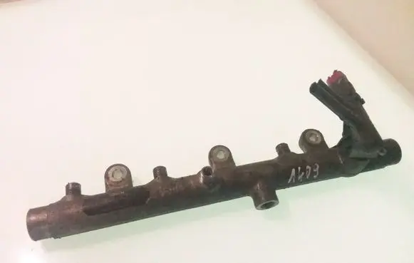 Fuel main line pipe