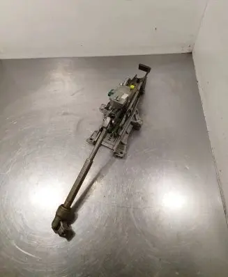 Steering wheel axle set