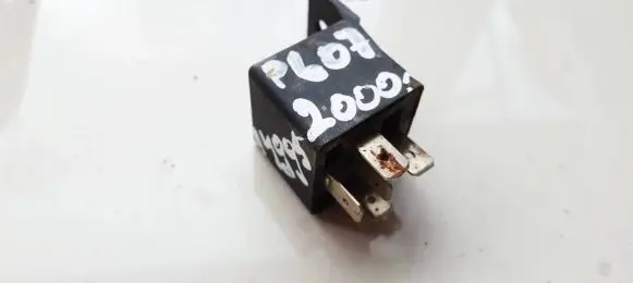 Peugeot 607 Other relay 0392