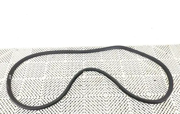 Audi A8 S8 D5 Rubber seal front door (on door) 4N0831722