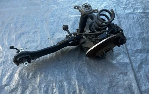 Chrysler Pacifica Stub axle 