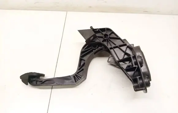 Ford Fiesta Accelerator throttle pedal h1bc7b633c1g