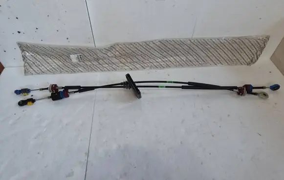Fiat Panda III Gear shift cable linkage 55255270