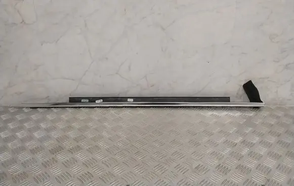 Audi A6 S6 C7 4G Front door glass trim molding 4G0853284