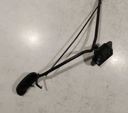 Renault Laguna I Accelerator throttle pedal 7700817672