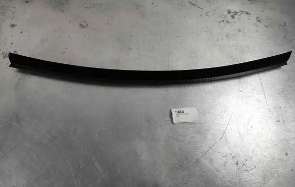 Maserati Levante Front door glass trim molding h159