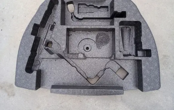 Toyota Auris E180 Tool box 