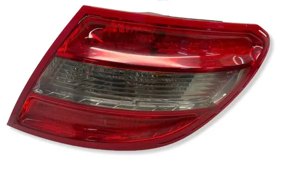 Mercedes-Benz C W204 Rear/tail lights 2048203064