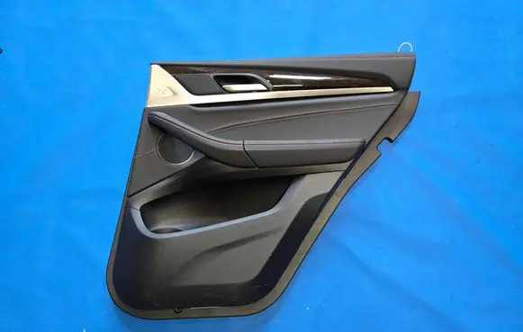 BMW X3 G01 Rear door card panel trim