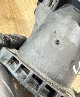 Mercedes-Benz C W204 Air intake duct part A6510900028