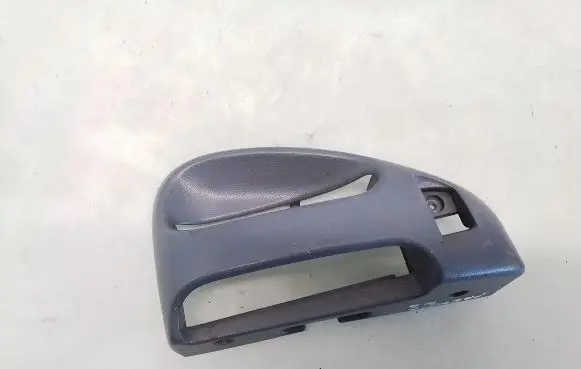 Toyota Previa (XR30, XR40) II Rear door handle trim 
