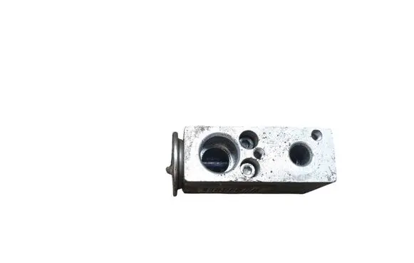 Air conditioning (A/C) expansion valve