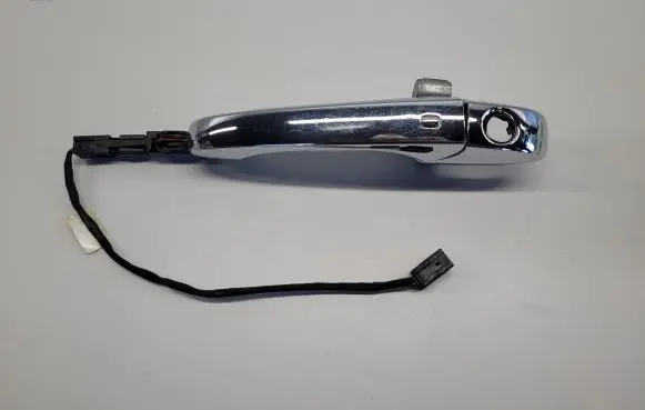 Chrysler Town & Country V Front door exterior handle P68061100AB