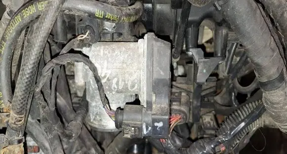 Skoda Octavia Mk2 (1Z) Throttle valve 06F133062G