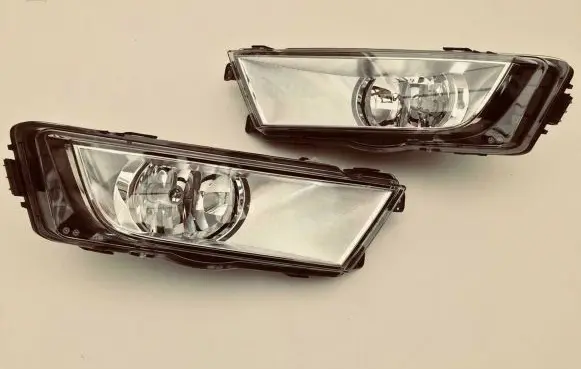 Skoda Octavia Mk3 (5E) Front fog light 5E0941699D 5E0941700D