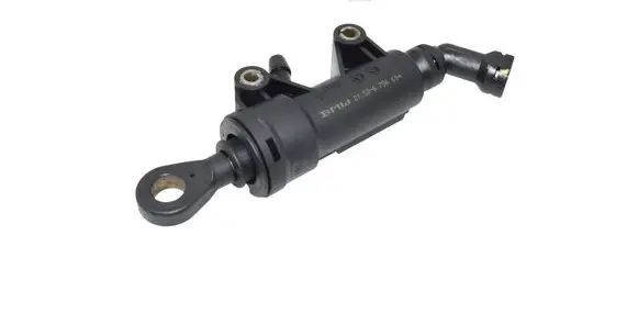 BMW 5 E39 Clutch master cylinder 21526756694 6756694