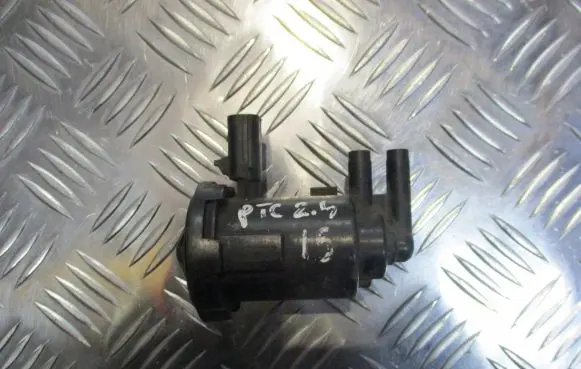 Chrysler PT Cruiser Valve vacuum 