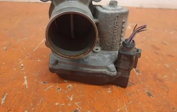 Seat Ibiza III (6L) Throttle body valve 03C133062B