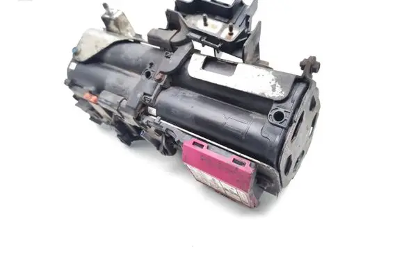 Mazda 6 Battery control module GKH867ZC0 H139584