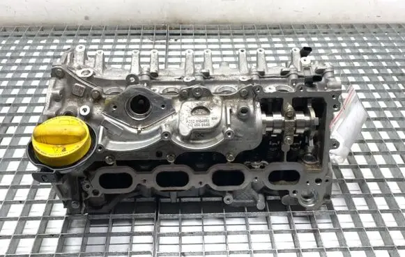 Nissan Qashqai J12 Engine head