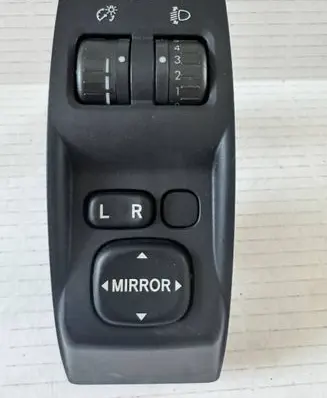 Subaru Forester SH Wing mirror switch 83002fG000