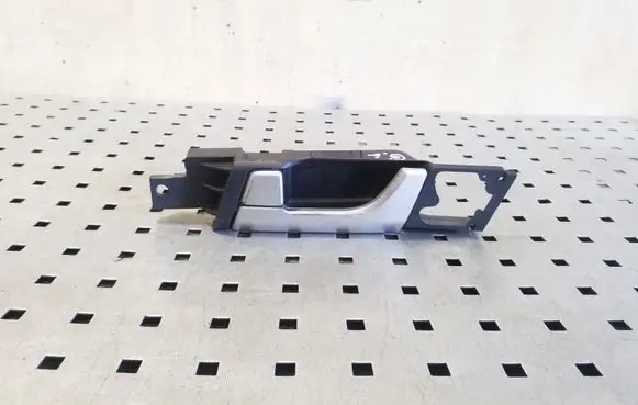 Chevrolet Captiva Rear door interior handle SWC200411