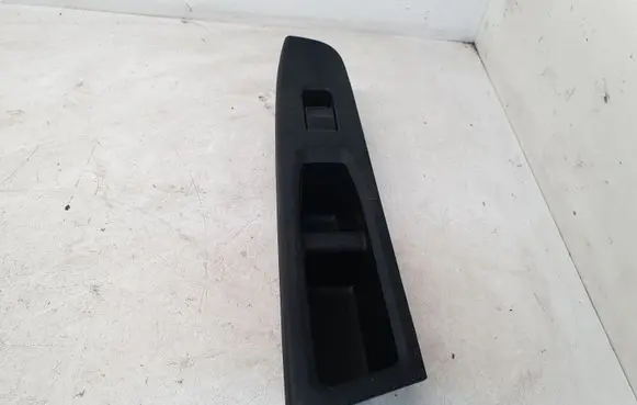 Toyota Yaris Electric window control switch 742310D700