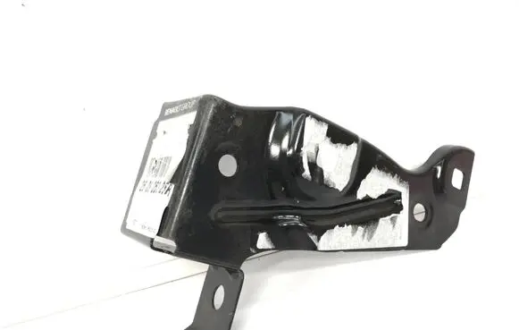 Renault Express Fender mounting bracket 260923654R