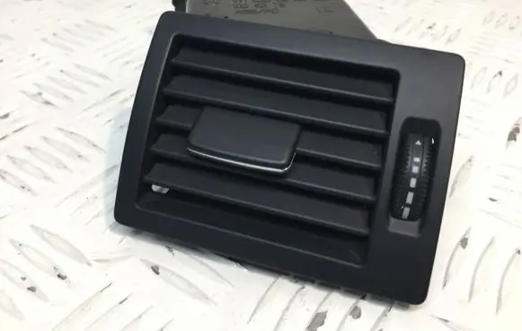 Mercedes-Benz A W169 Dashboard side air vent grill/cover trim A1698300254