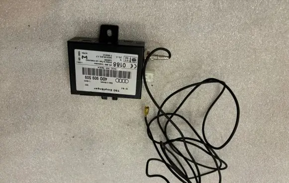 Volkswagen PASSAT B5.5 Auxiliary heating control unit/module 4D0909509K 4D0909509 U950089