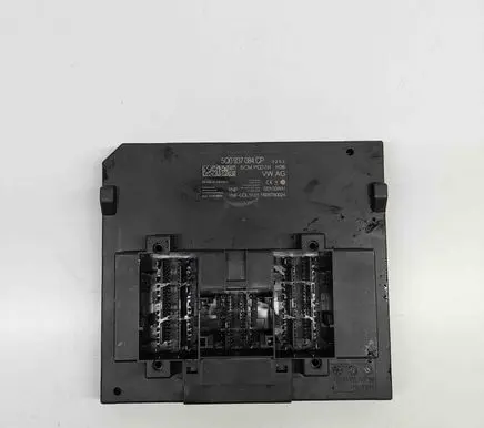 Volkswagen Golf VII Central body control module A2C10392804 5Q0937084CP