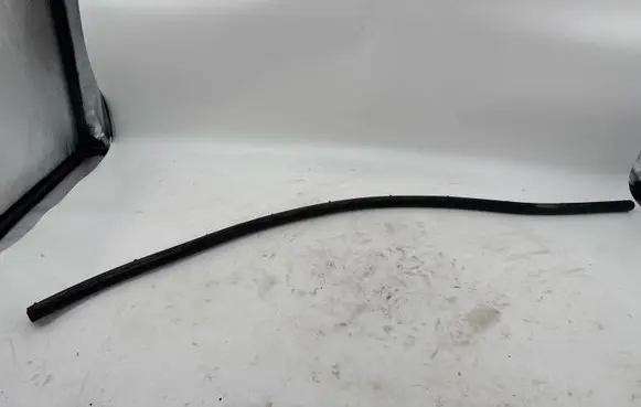 Alfa Romeo 159 Engine compartment rubber B386