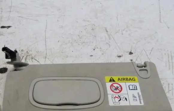 Jeep Cherokee Sun visor 1111