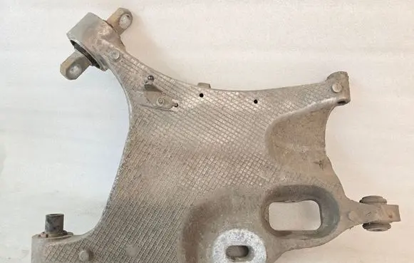 Rear upper control arm/wishbone