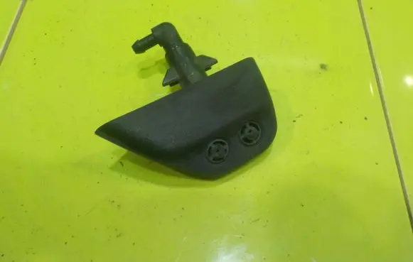 Land Rover Freelander 2 - LR2 Headlight washer pump PRAWY 14AB15 28C29DEA73D24E74A4