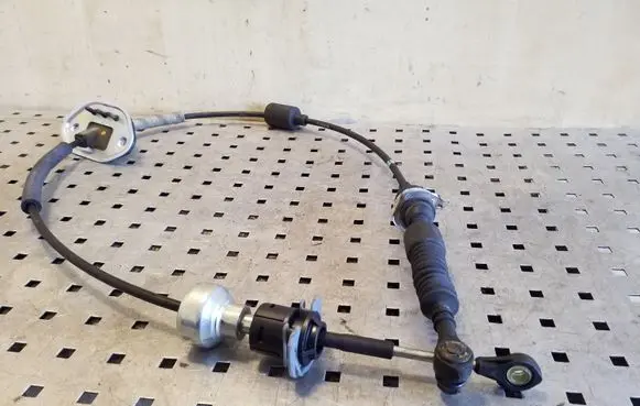 Hyundai i40 Gear shift cable linkage
