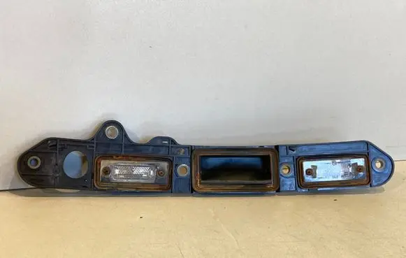Volkswagen Touran I Number plate light