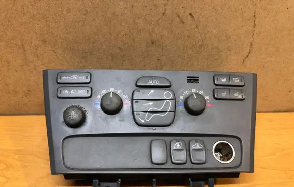 Volvo S80 Climate control unit 8682930 02W07E M607460