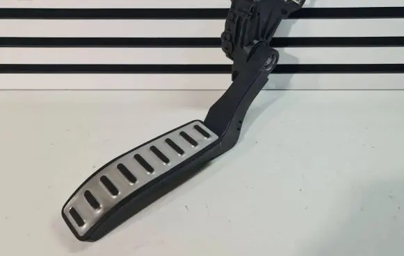 Porsche Cayenne (92A) Accelerator throttle pedal 7L0723507E