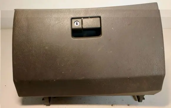 Toyota Avensis T220 Glove box 5555005030